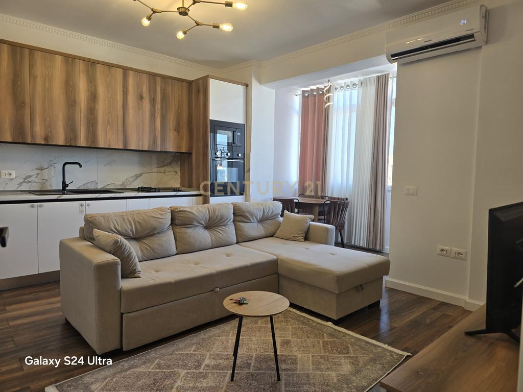 1+1 apartment for rent in downtown Durrës!