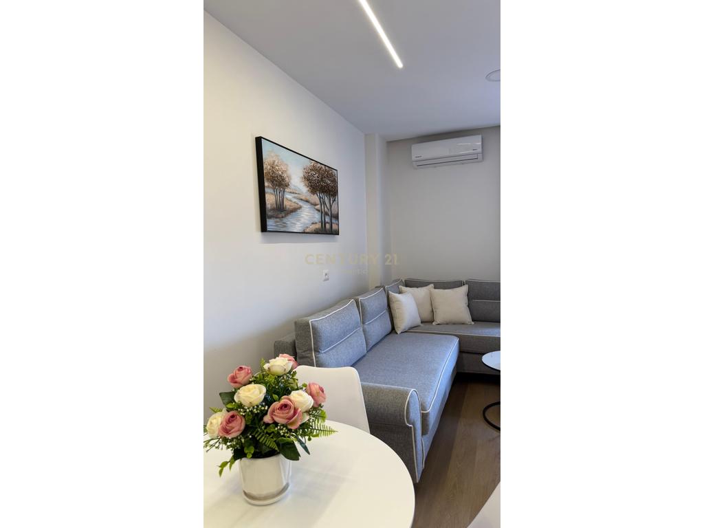 Appartement à louer 1+1 à plage iliria, durres!