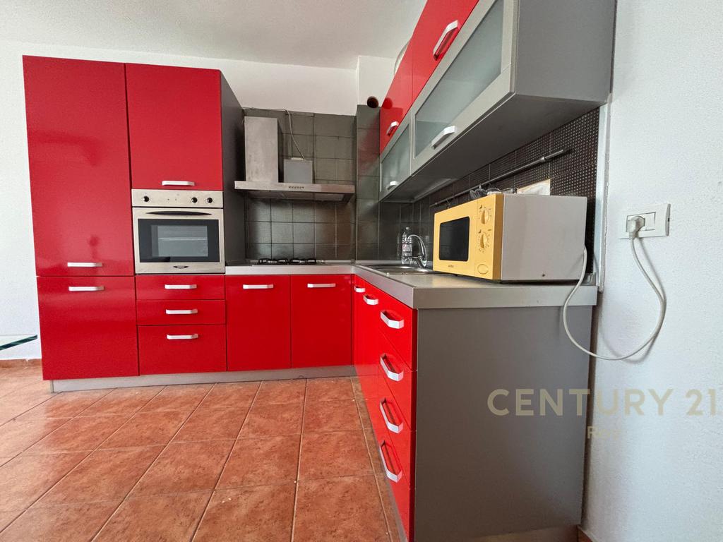 Appartement à louer 1+1 à plage iliria, durres!