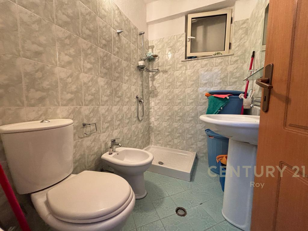 Appartement à louer 1+1 à plage iliria, durres!