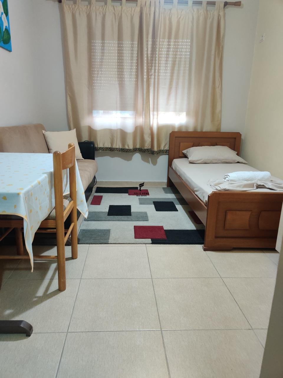 Appartement à louer 2+1 rue de durres 60.000 leke