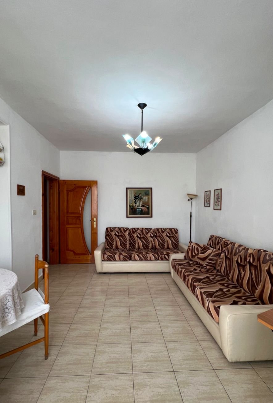 Apartament me qera 2+1 pazari i ri 50.000 leke