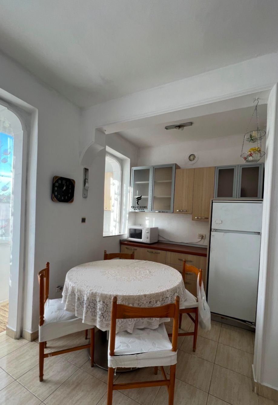 Apartament me qera 2+1 pazari i ri 50.000 leke (2)