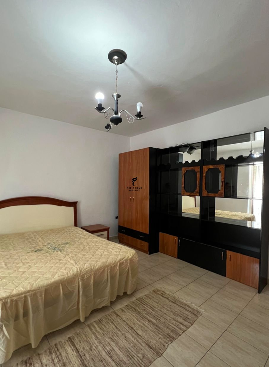 Apartament me qera 2+1 pazari i ri 50.000 leke (3)