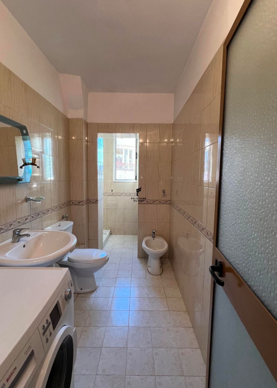 Apartament me qera 2+1 pazari i ri 50.000 leke (5)