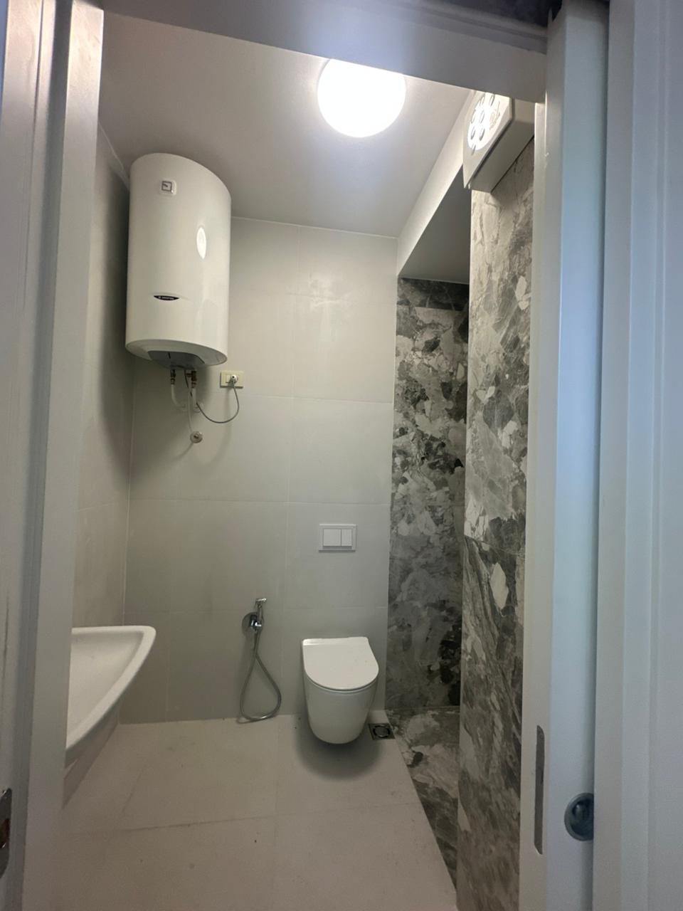 Qera | ambjent biznesi | rruga mine peza — Golden tower residence | 80,000 lek/muaj (6)