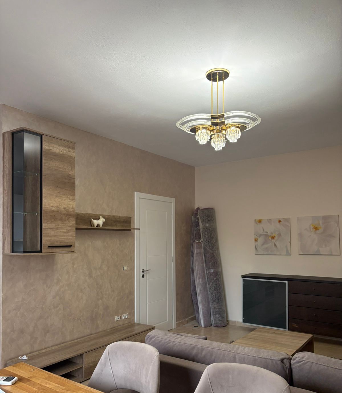 Aluguel | apartamento 2 + 1 | rruga e elbasanit | 700 €/mês