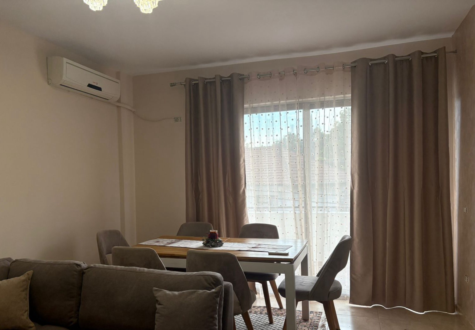 Aluguel | apartamento 2 + 1 | rruga e elbasanit | 700 €/mês