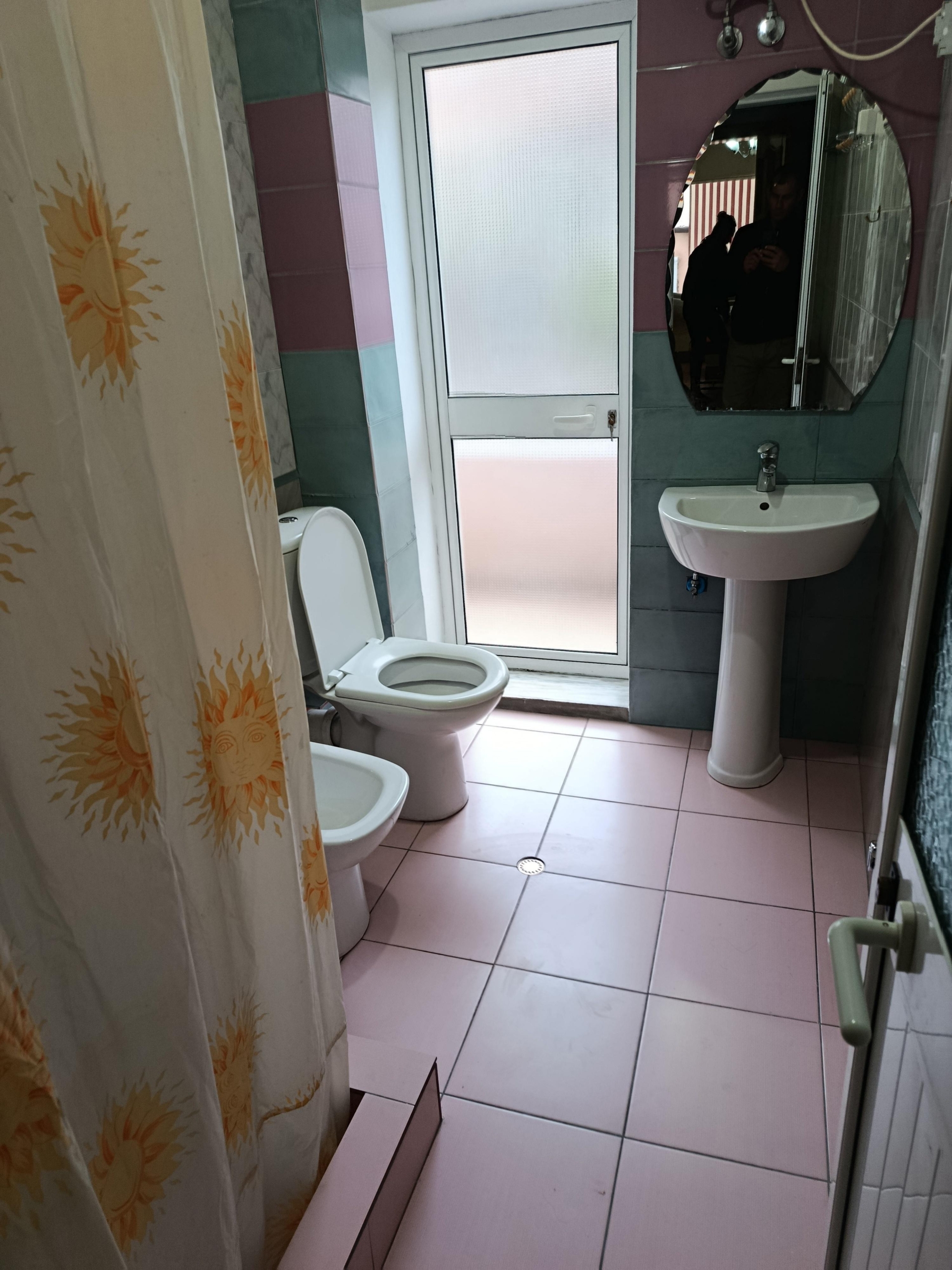 Qera | shtëpi private 2 + 1 | kodra e priftit | 370 €/muaj