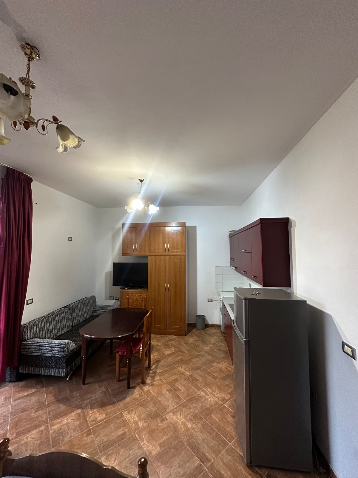 Affitto | monolocali | bulevardi i ri | 300 €/mese (2)