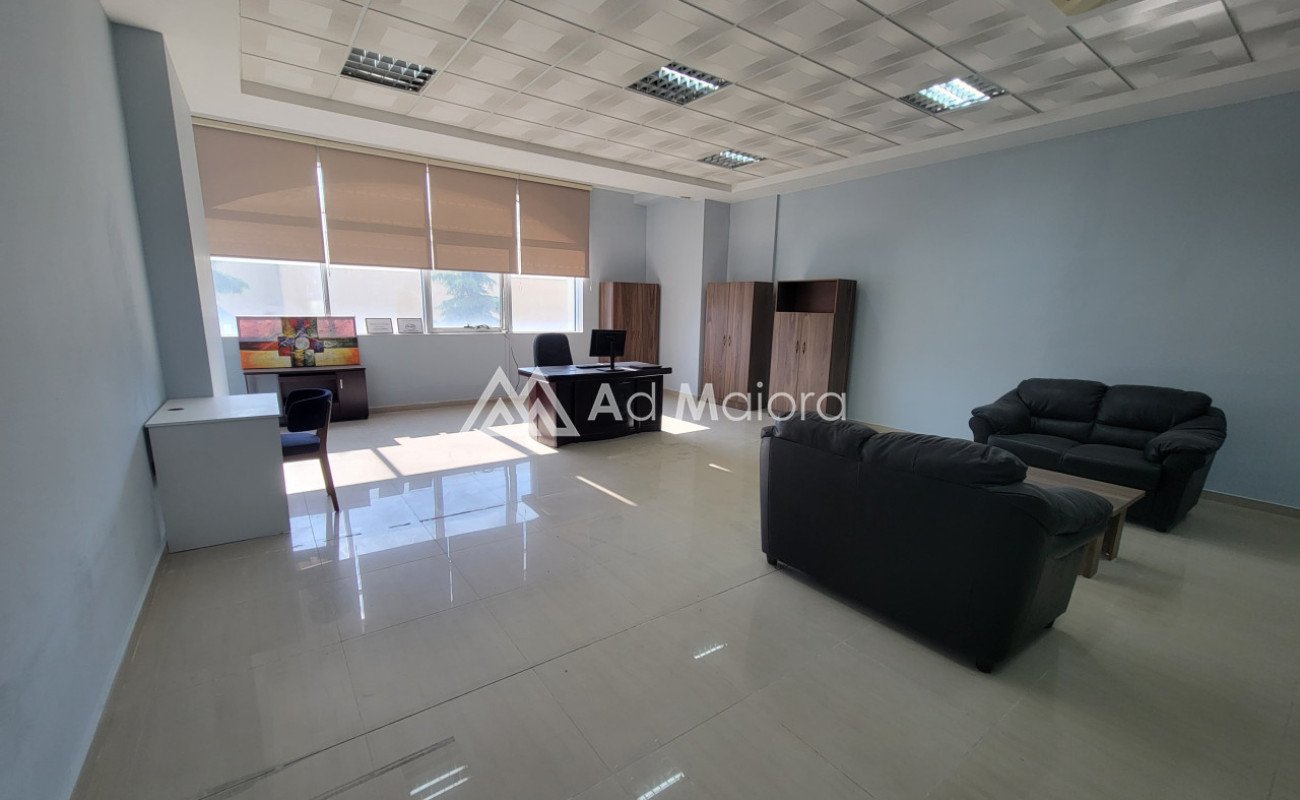 Espacio comercial en venta y alquiler en el centro (2)