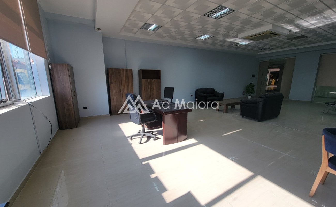 Espacio comercial en venta y alquiler en el centro (4)