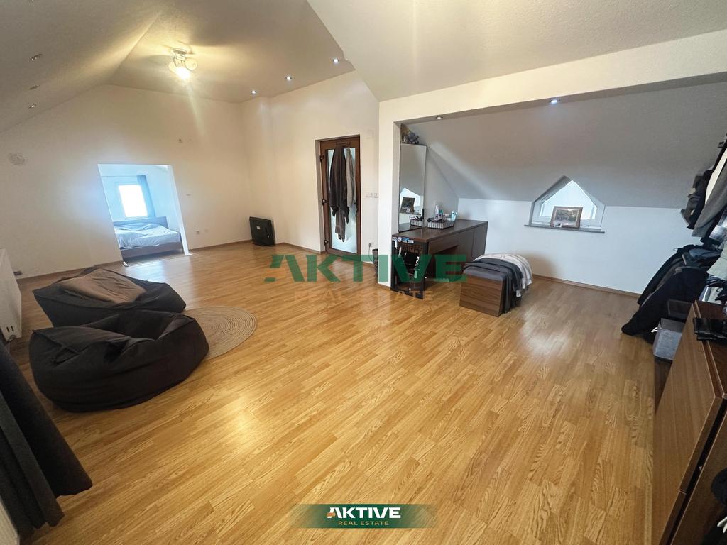 Casa no bairro Arbëria