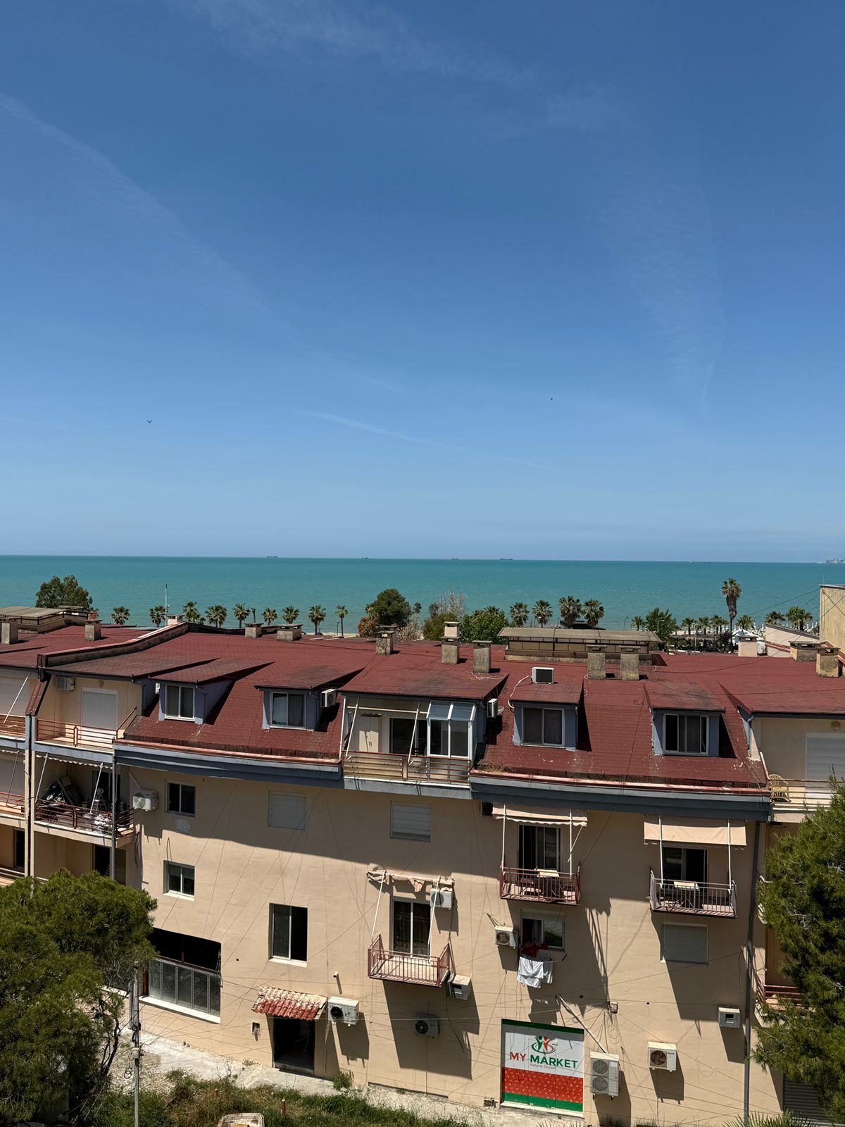 Apartment zum verkauf 1+1 bei hotel flower