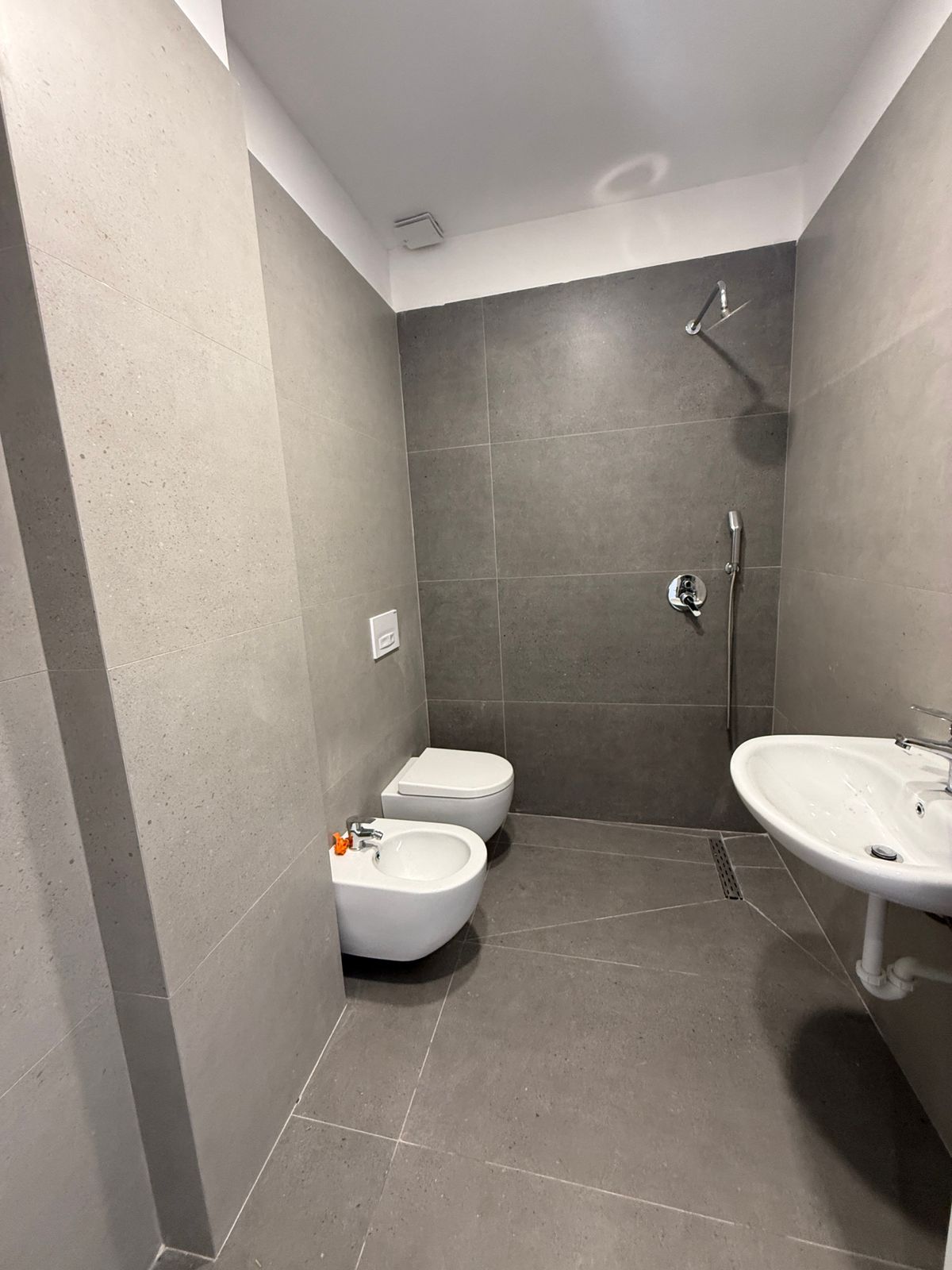 Apartment zum verkauf 1+1 bei hotel flower