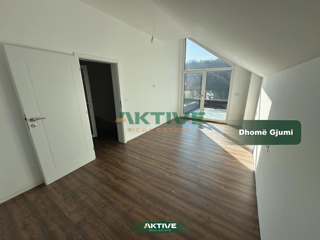 House in anesi neighborhood