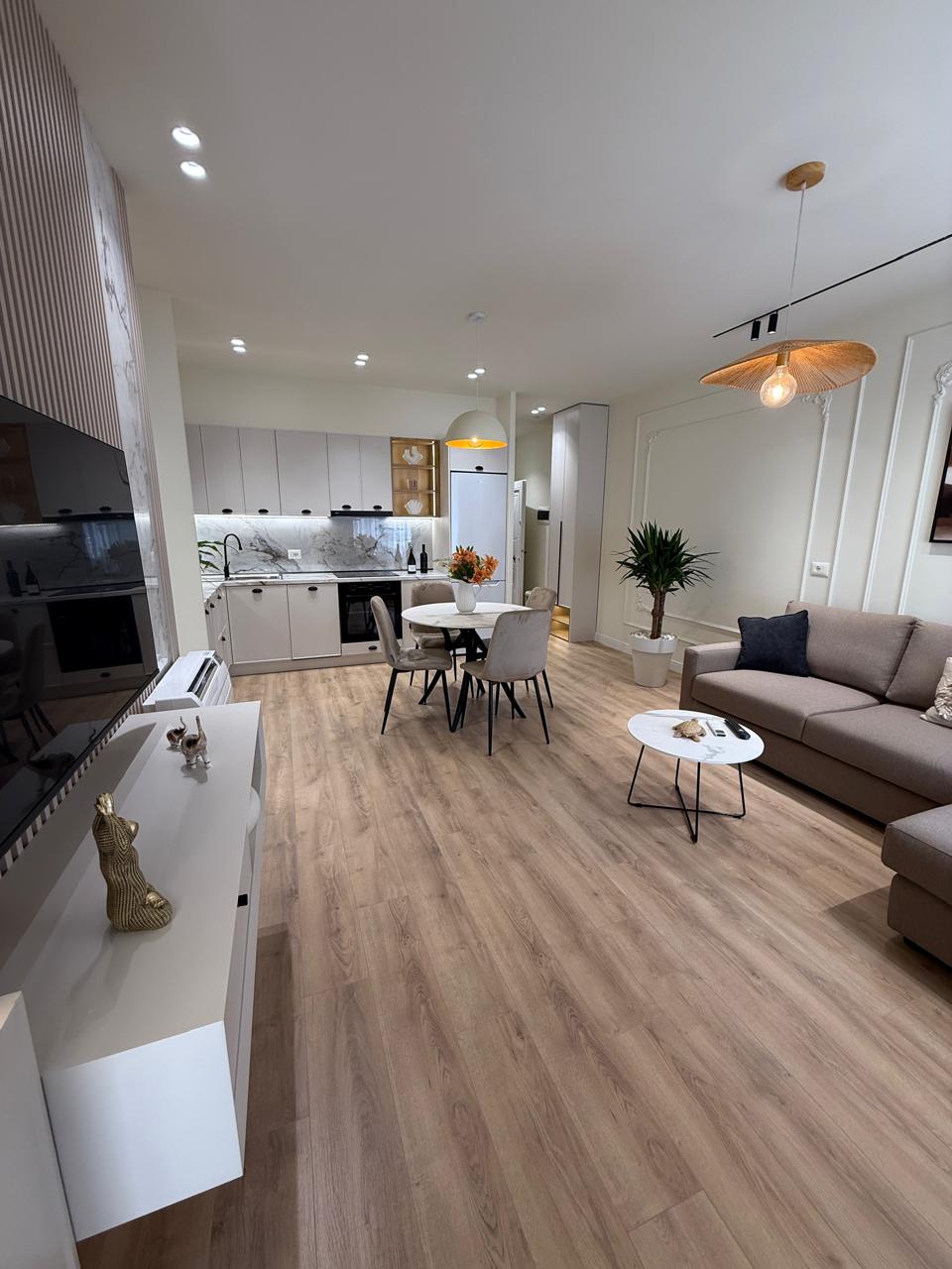Apartment zu verkaufen 2+1 hekurudha plazh durres
