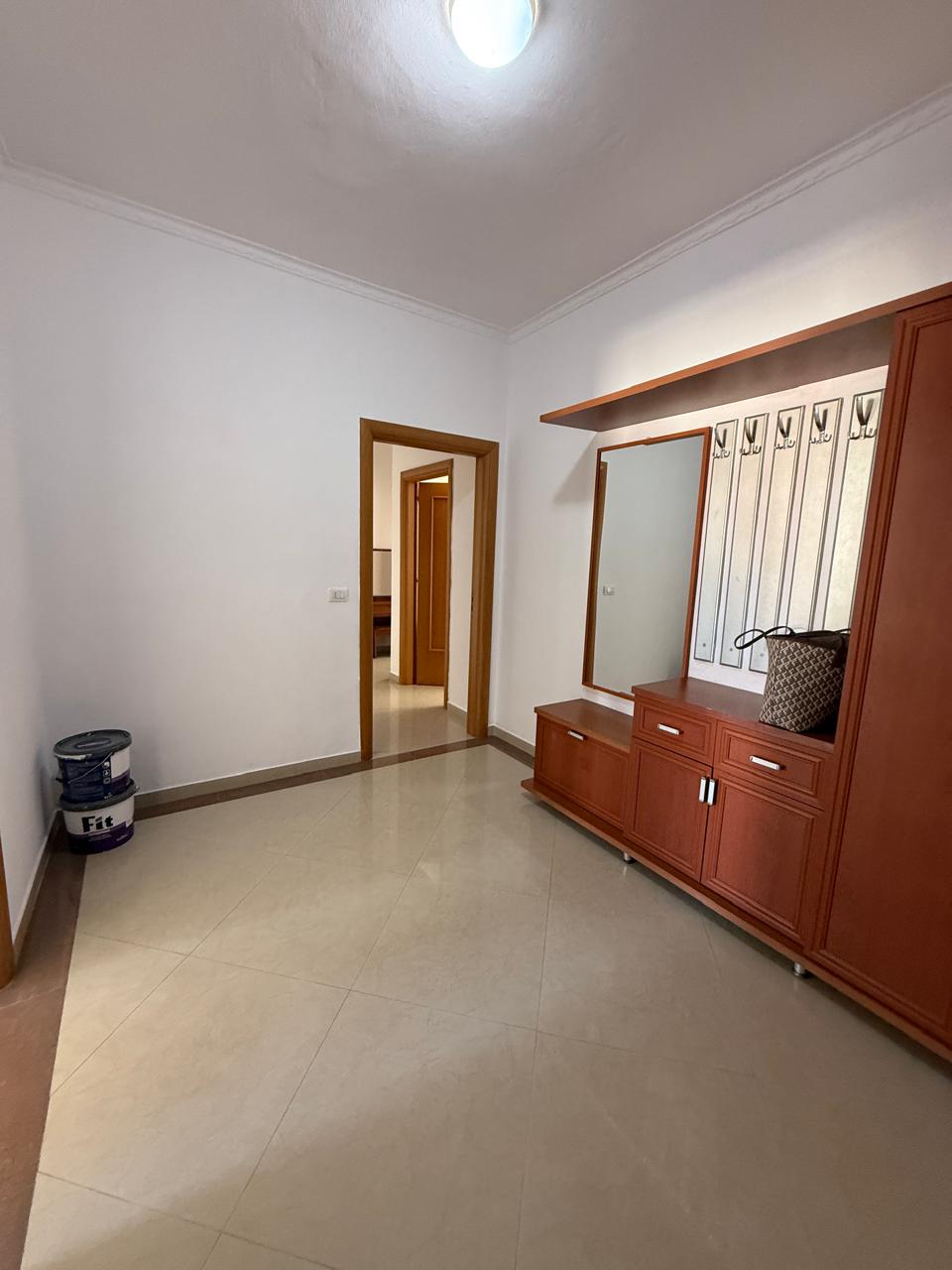 Appartamento in vendita 2+1 vicino kazazi durres
