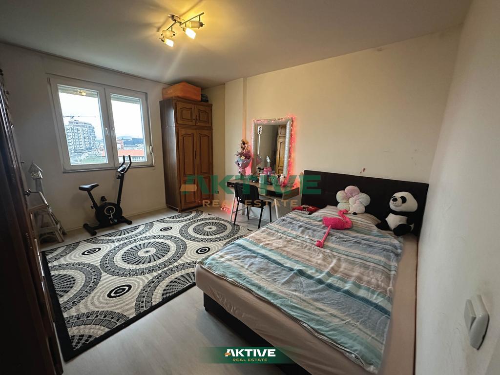 Apartment in uragani building