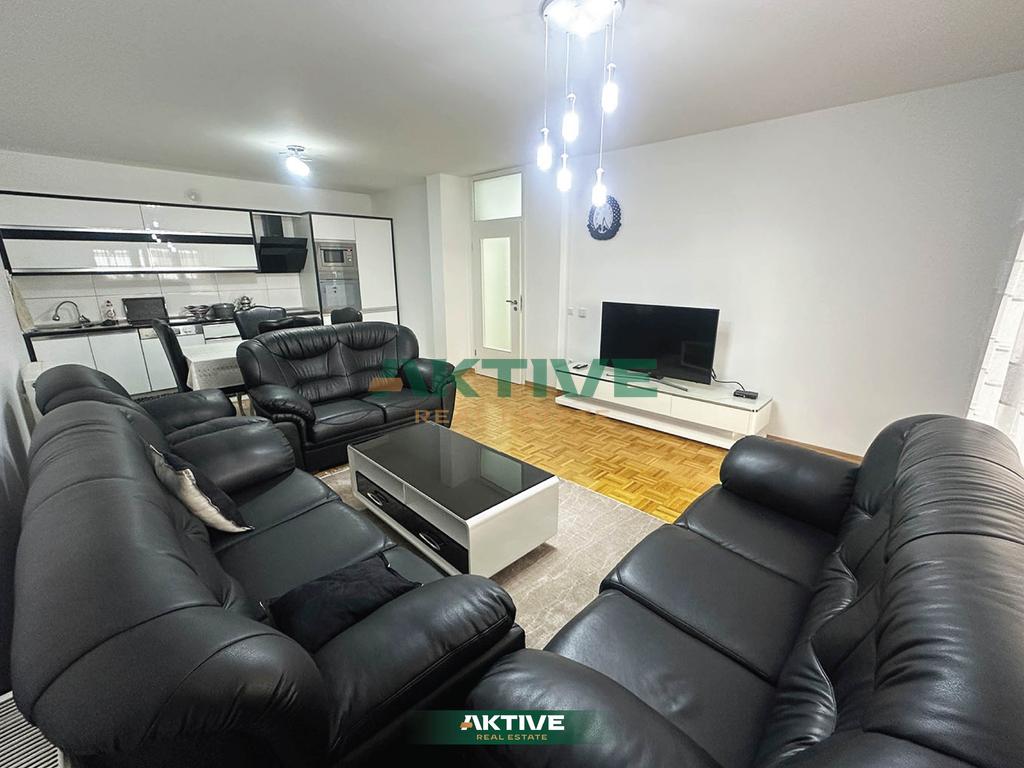Apartment at fitorja in the square (3)