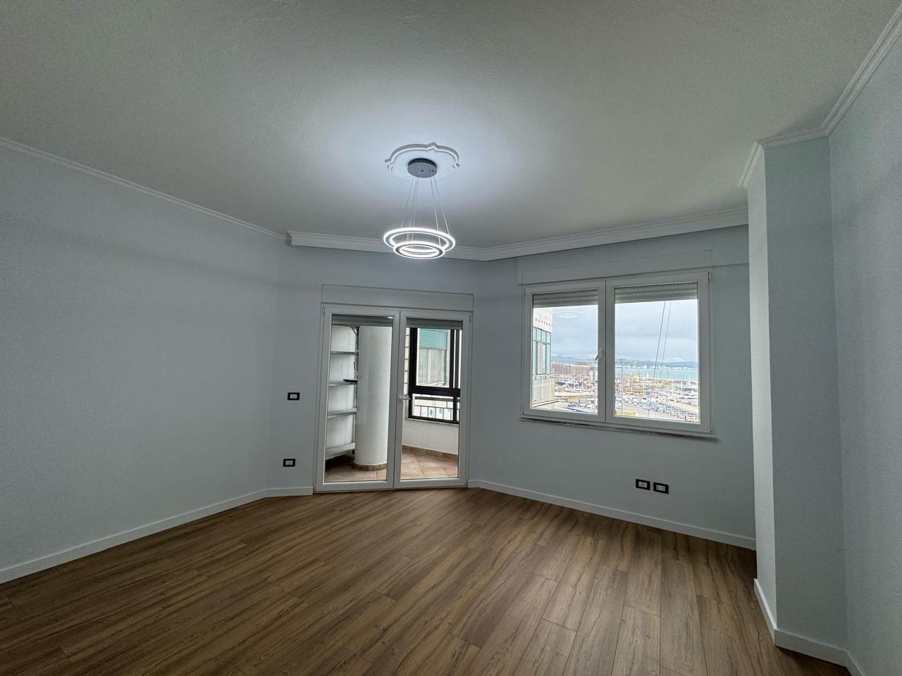 Piso en venta 2+1 en calle port