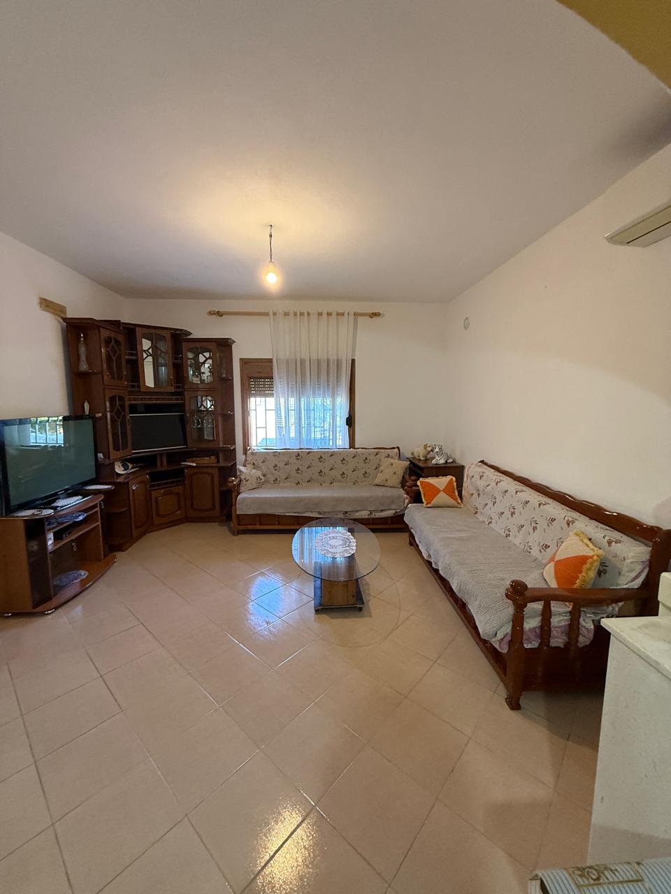 Casa privada à venda zona ish kenetes durres (6)