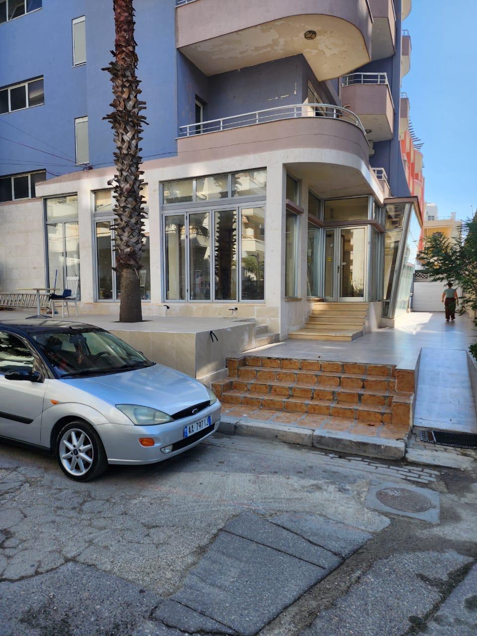 Local à venda plzh durres zona hotel palace (4)