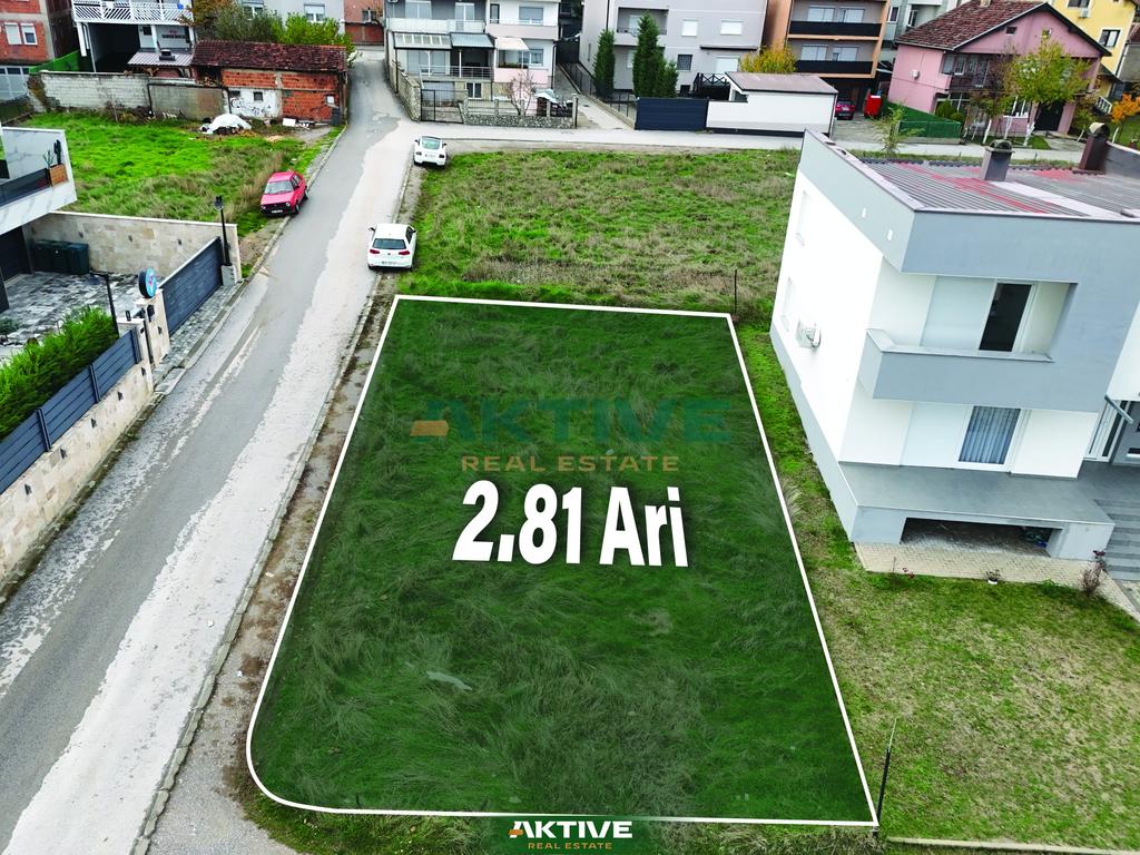 Grundstück in Arbëri