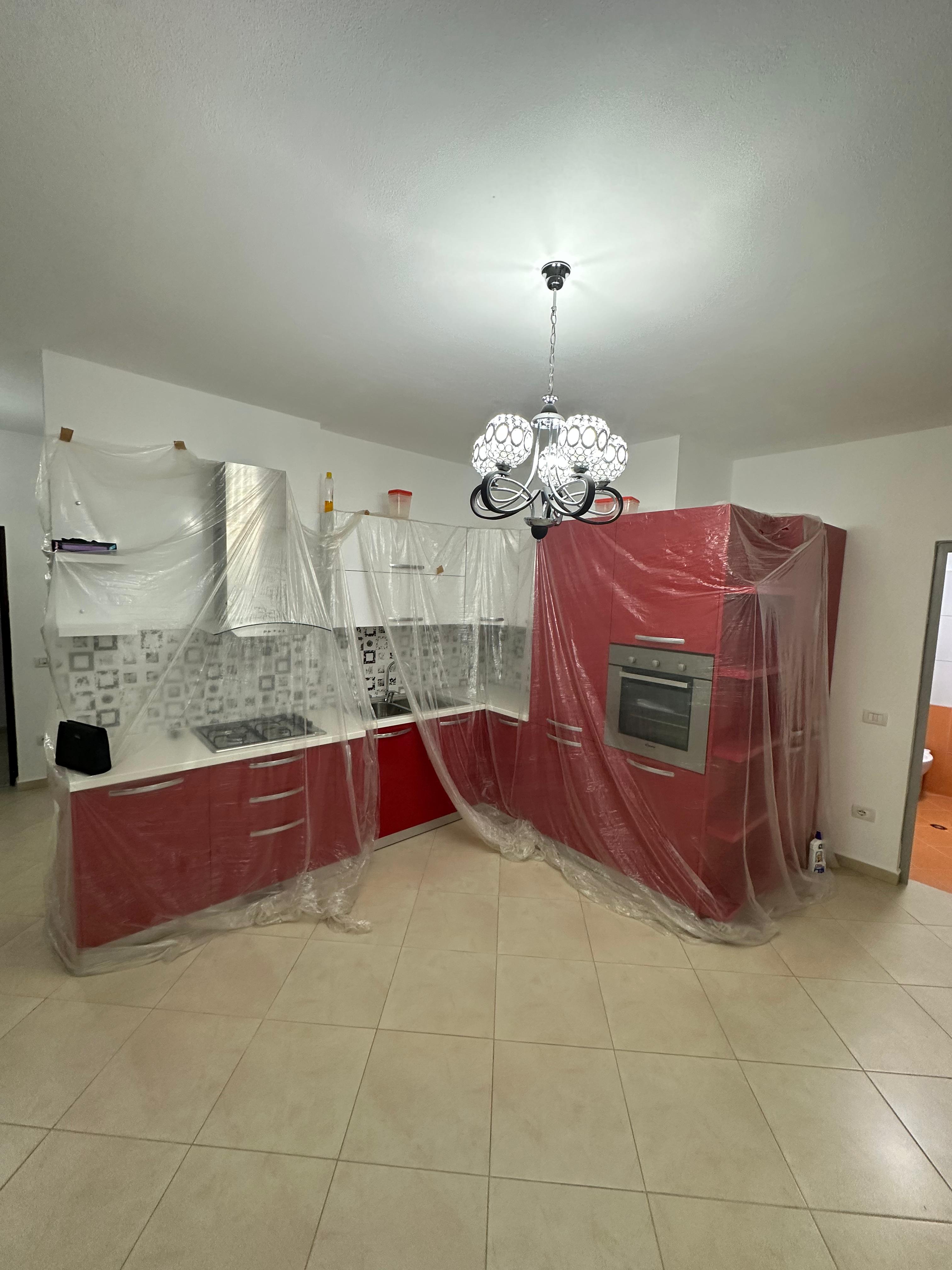 Shitet apartament 1+1, prane ujesjellsit, durres.