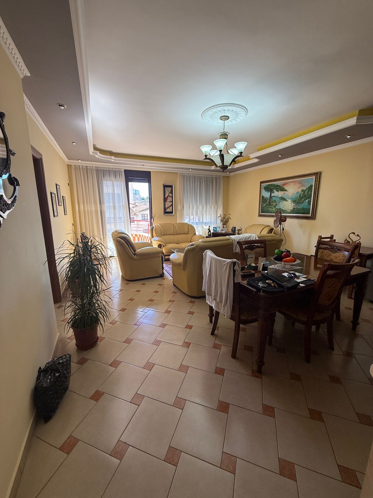 Apartment zu verkaufen 3+1 gerichtsbereich