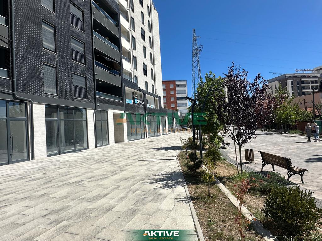 Commercial space in gëzimi 4 (5)