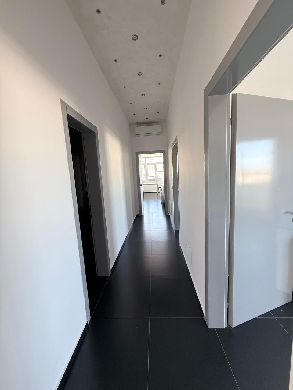 Apartamento à venda 2+1+2 rua portit