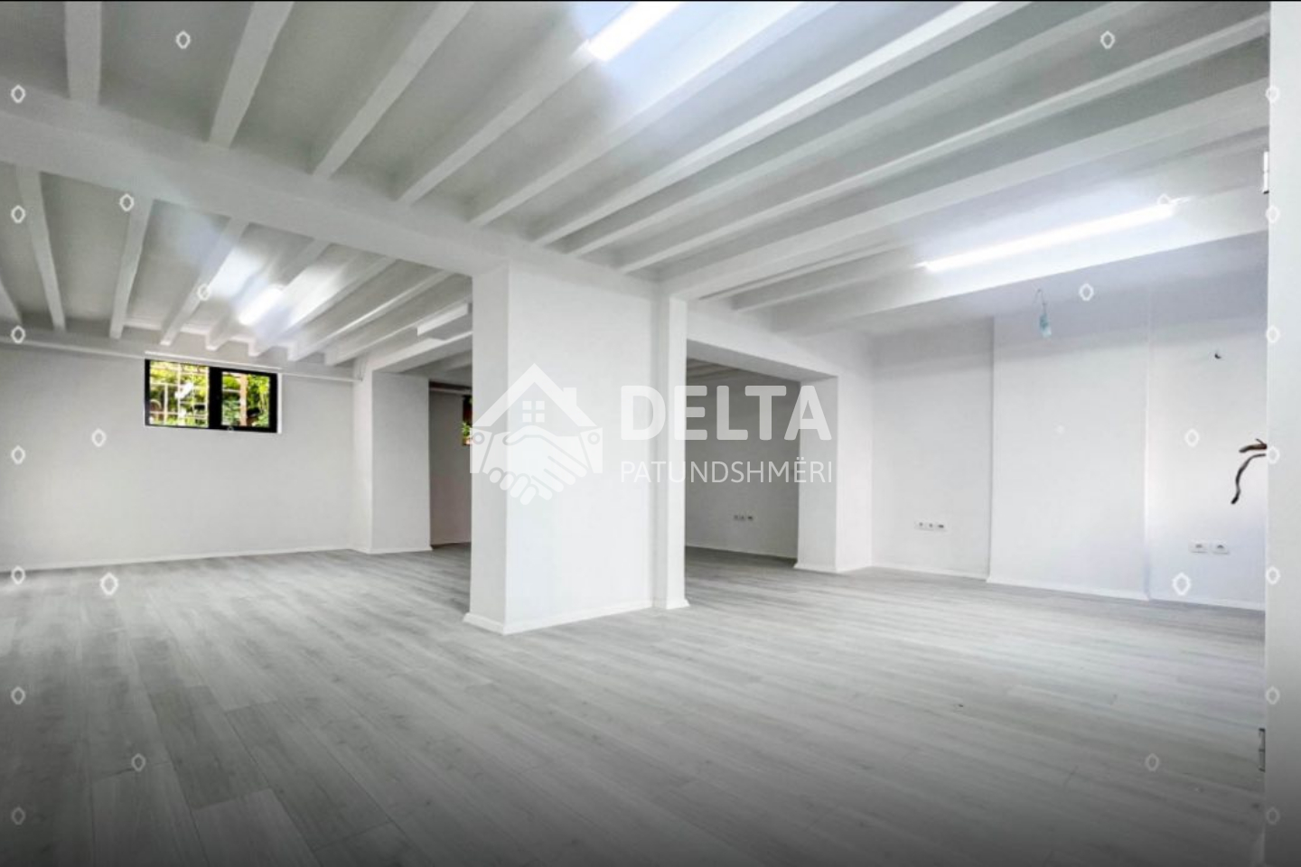 Lokal me qira në qendër