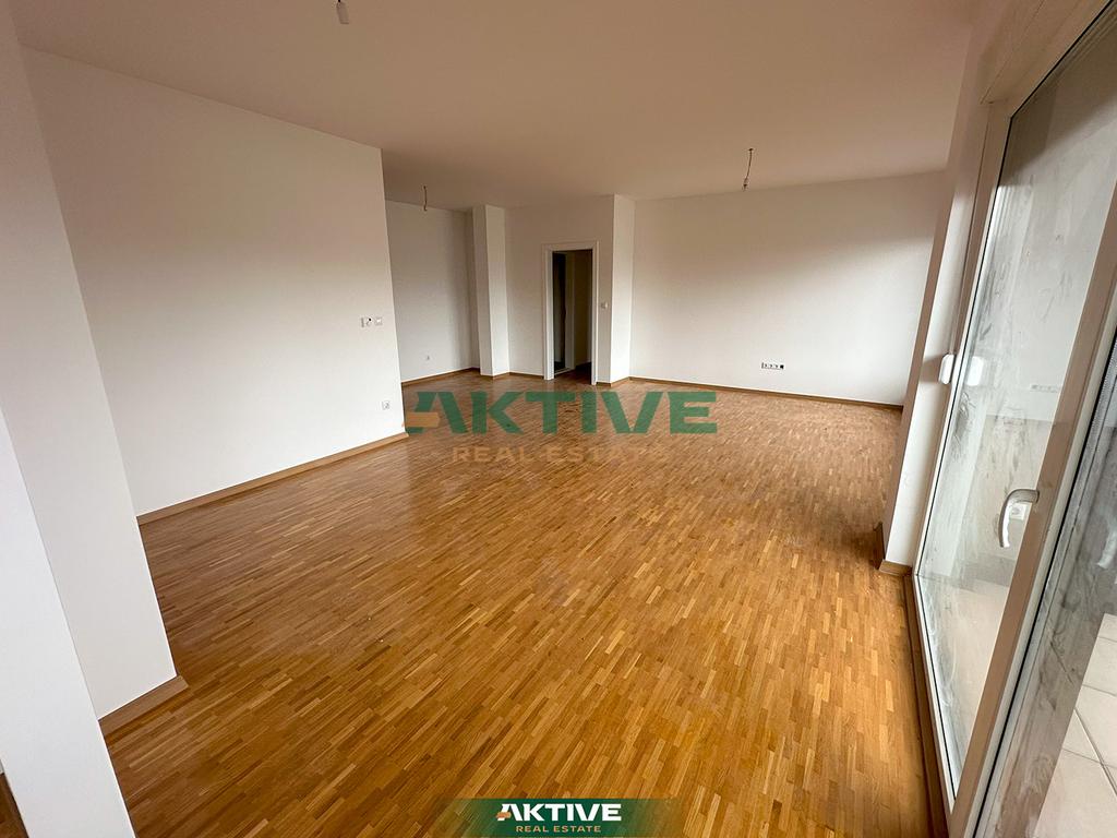 Penthouse im fidanishtja-komplex