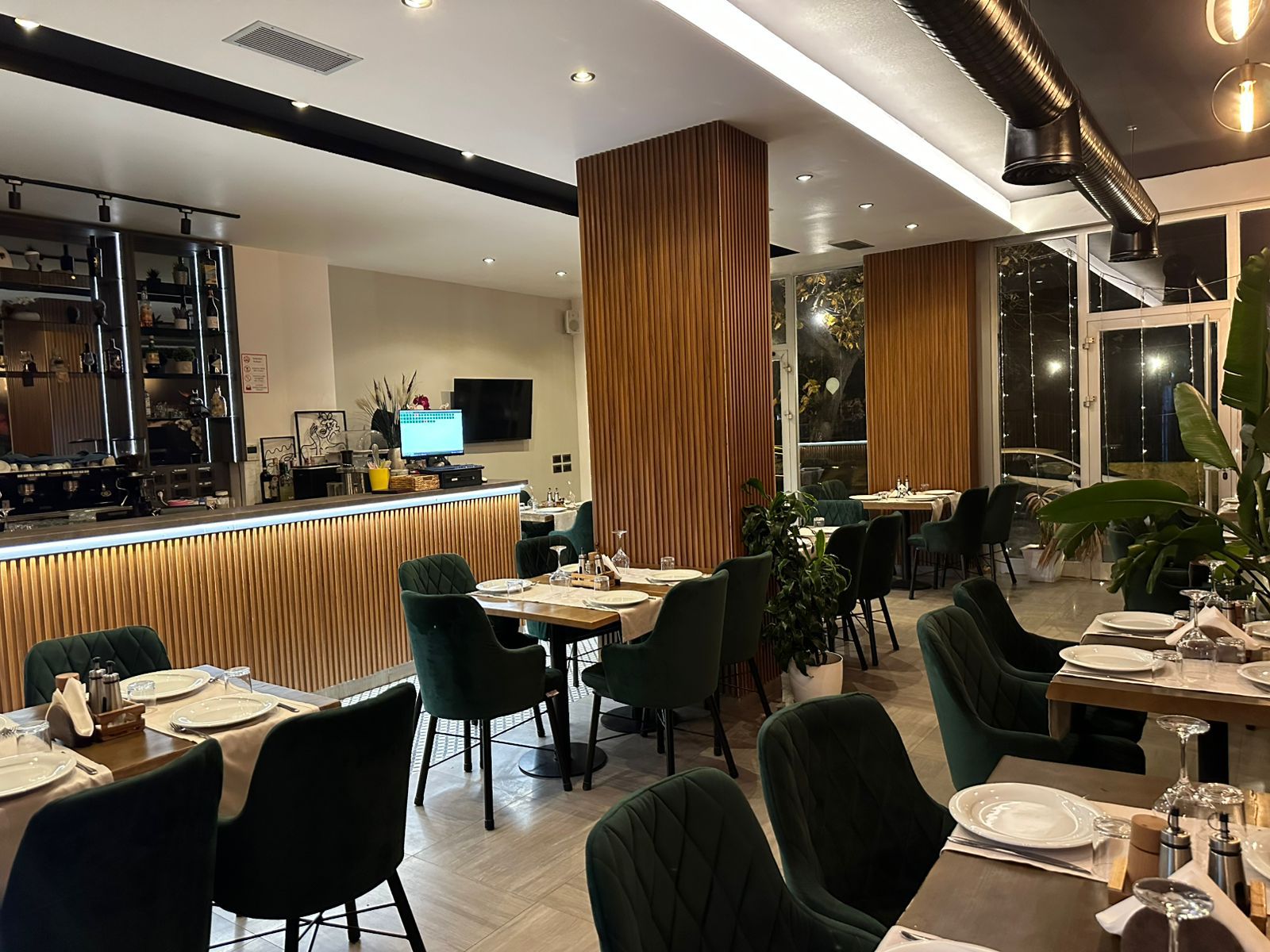 Attività in vendita centro di durres