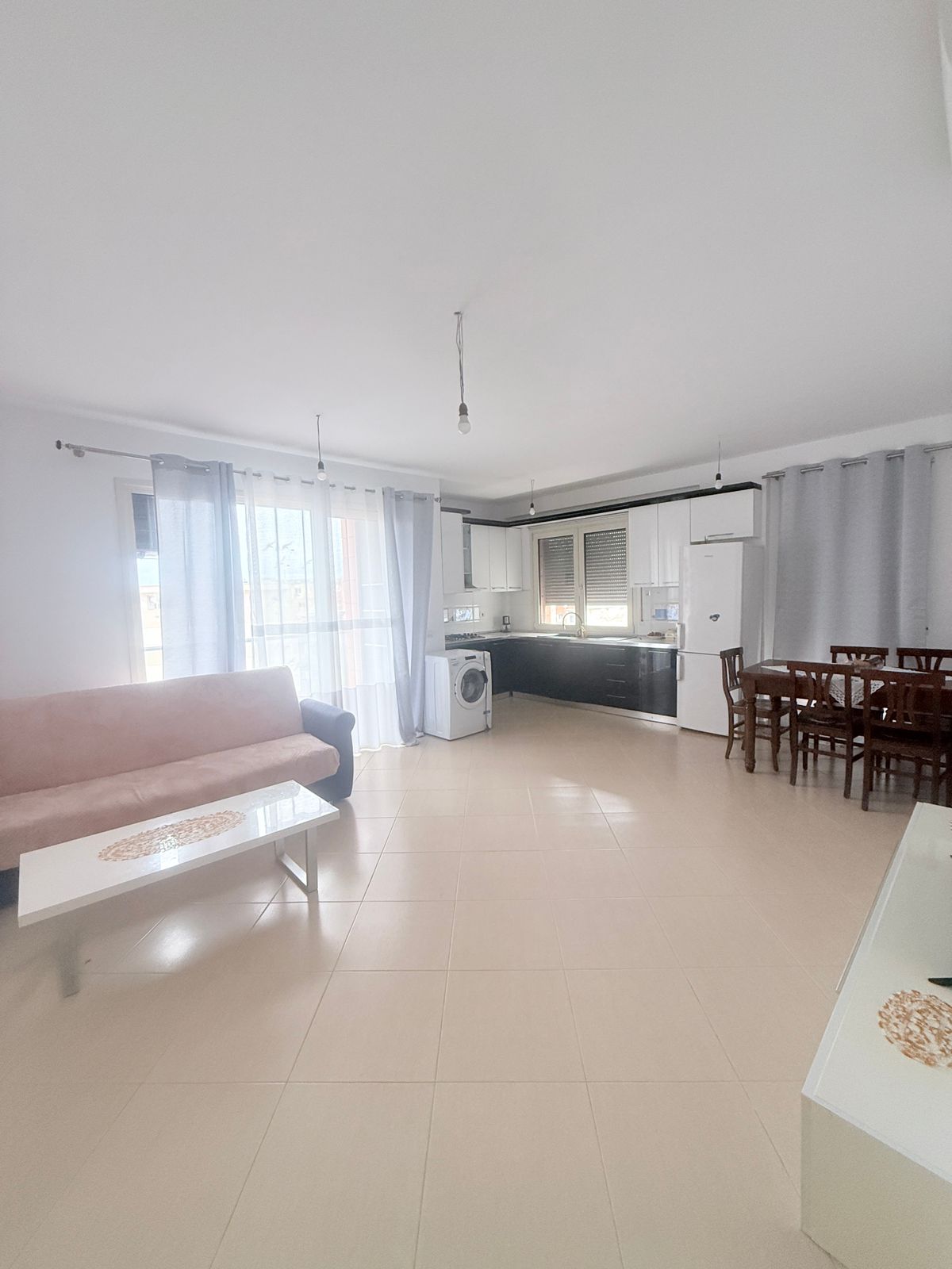 Appartement à vendre 3+1+2 + cave au port view bridge durres