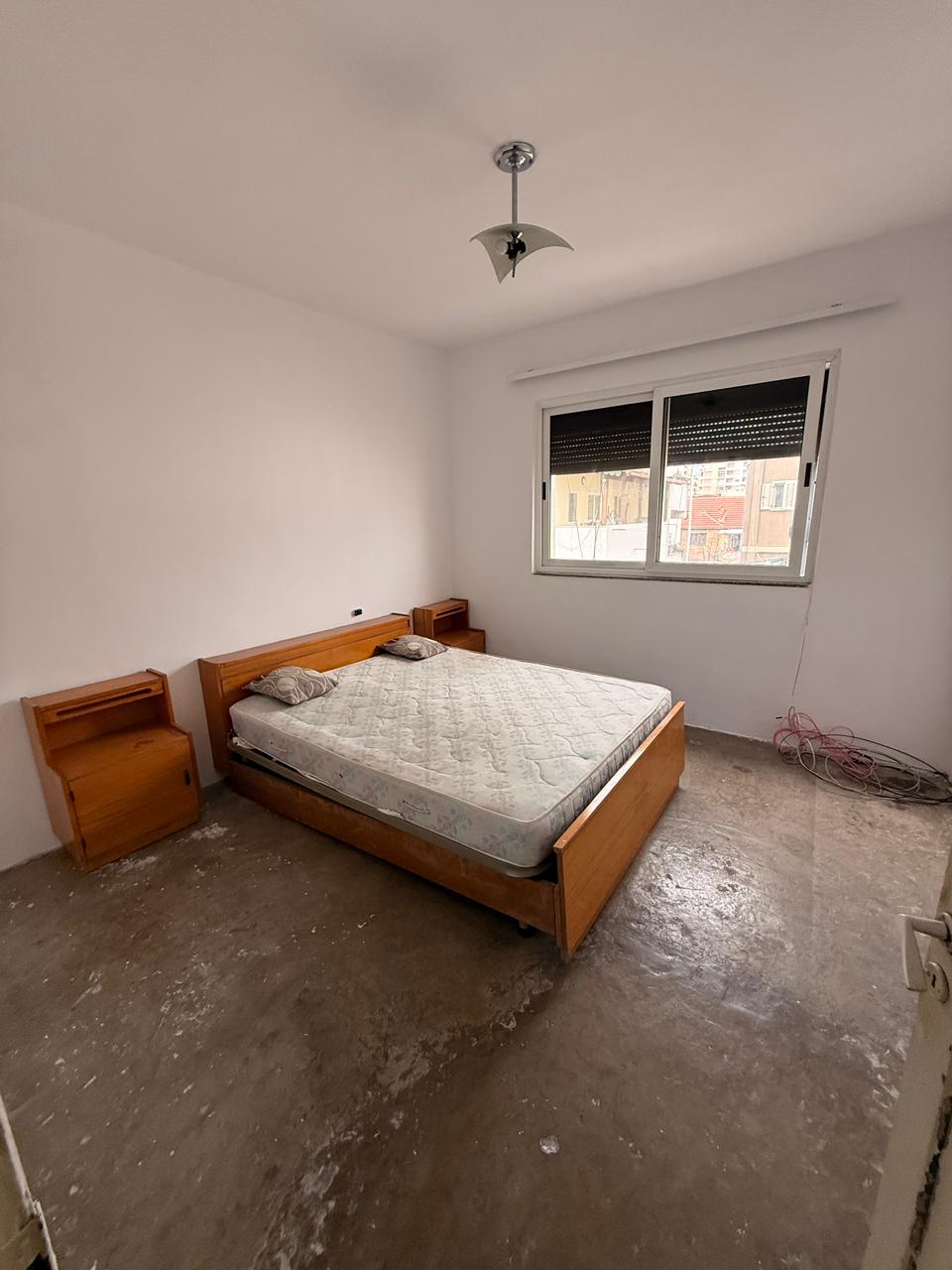 Shitet apartament 2+1 lagjja 16, durres.