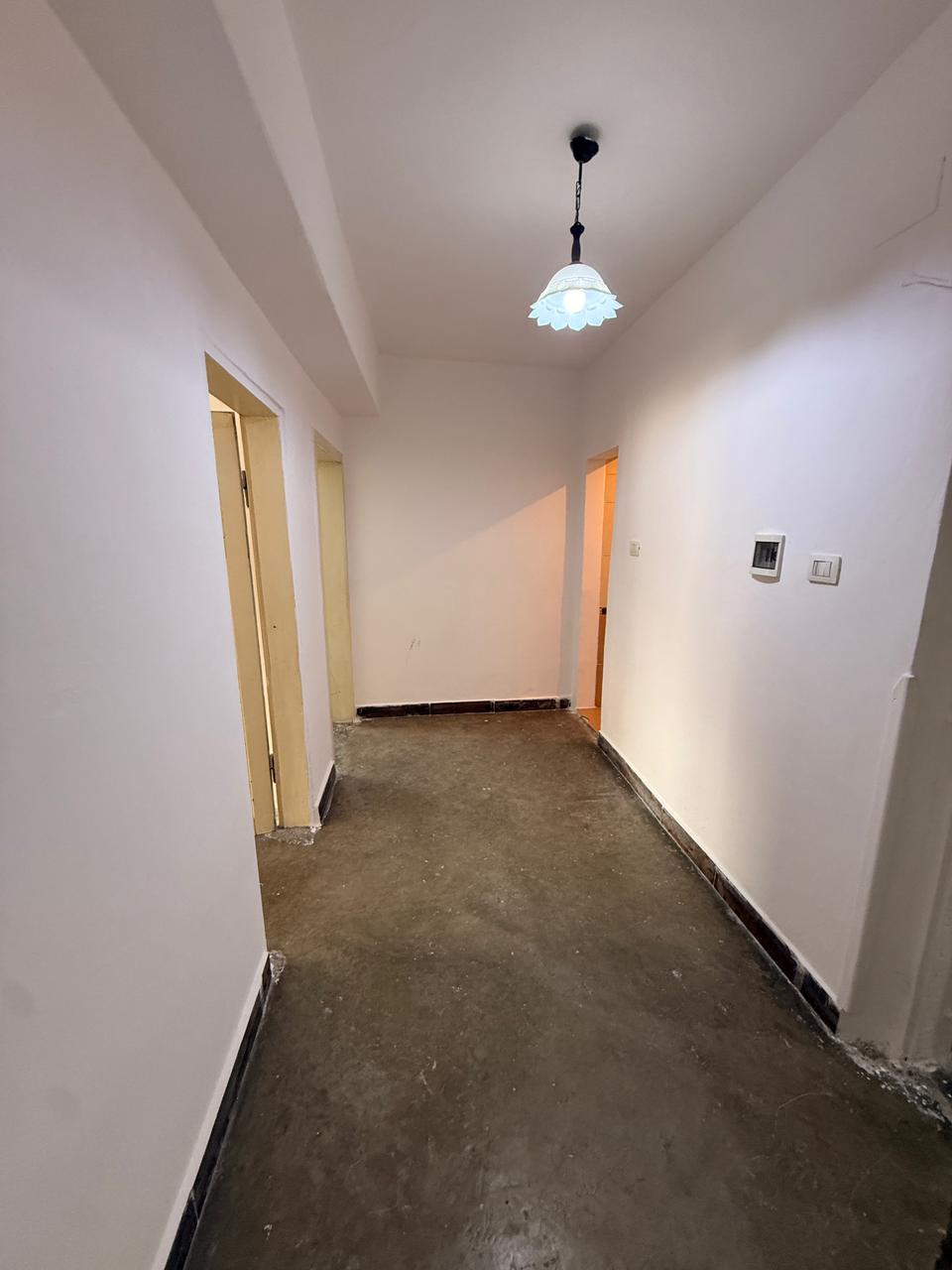 Shitet apartament 2+1 lagjja 16, durres.