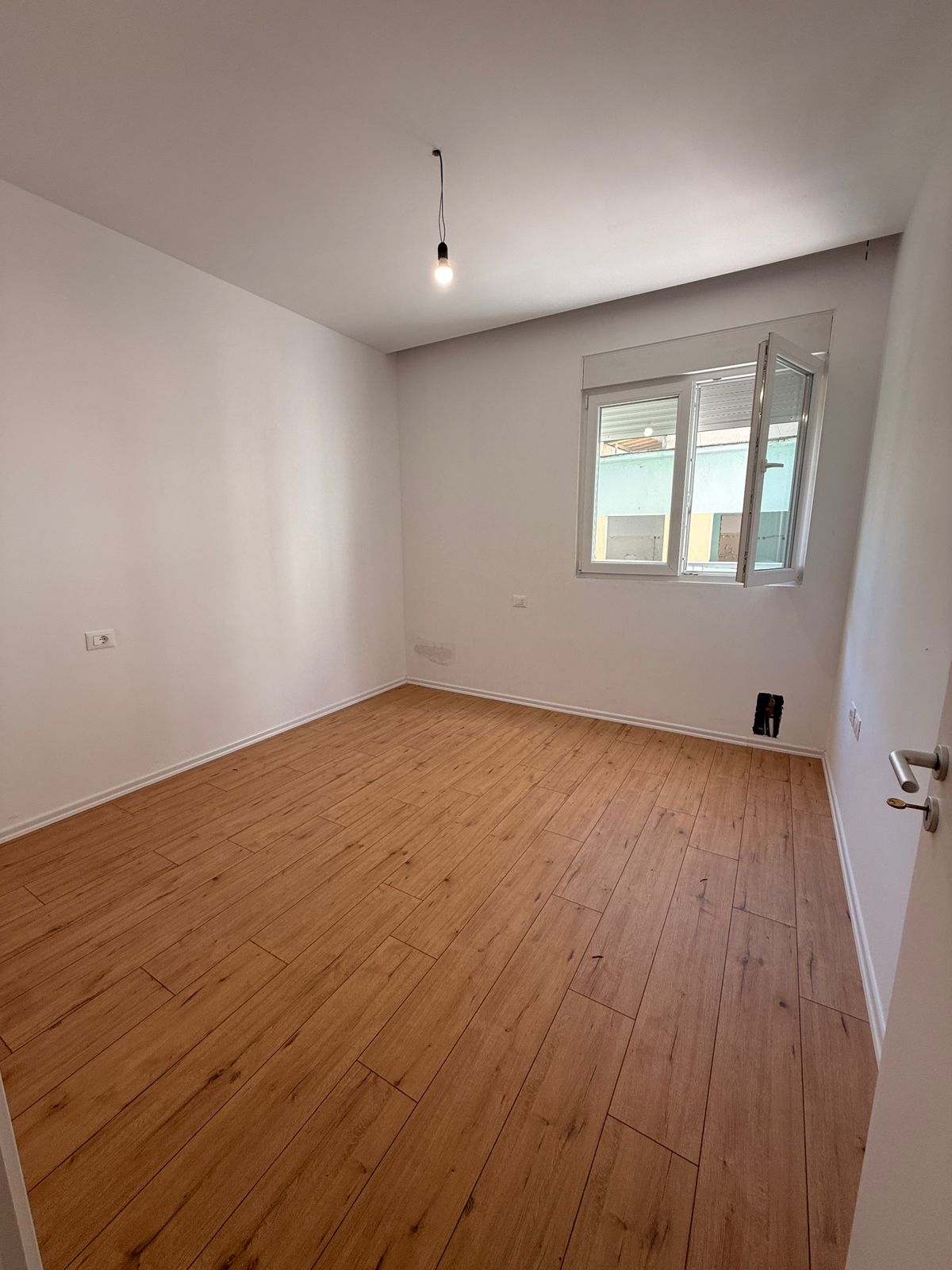 Appartement à vendre 2+1+2 dans le quartier de la police, durres (7)