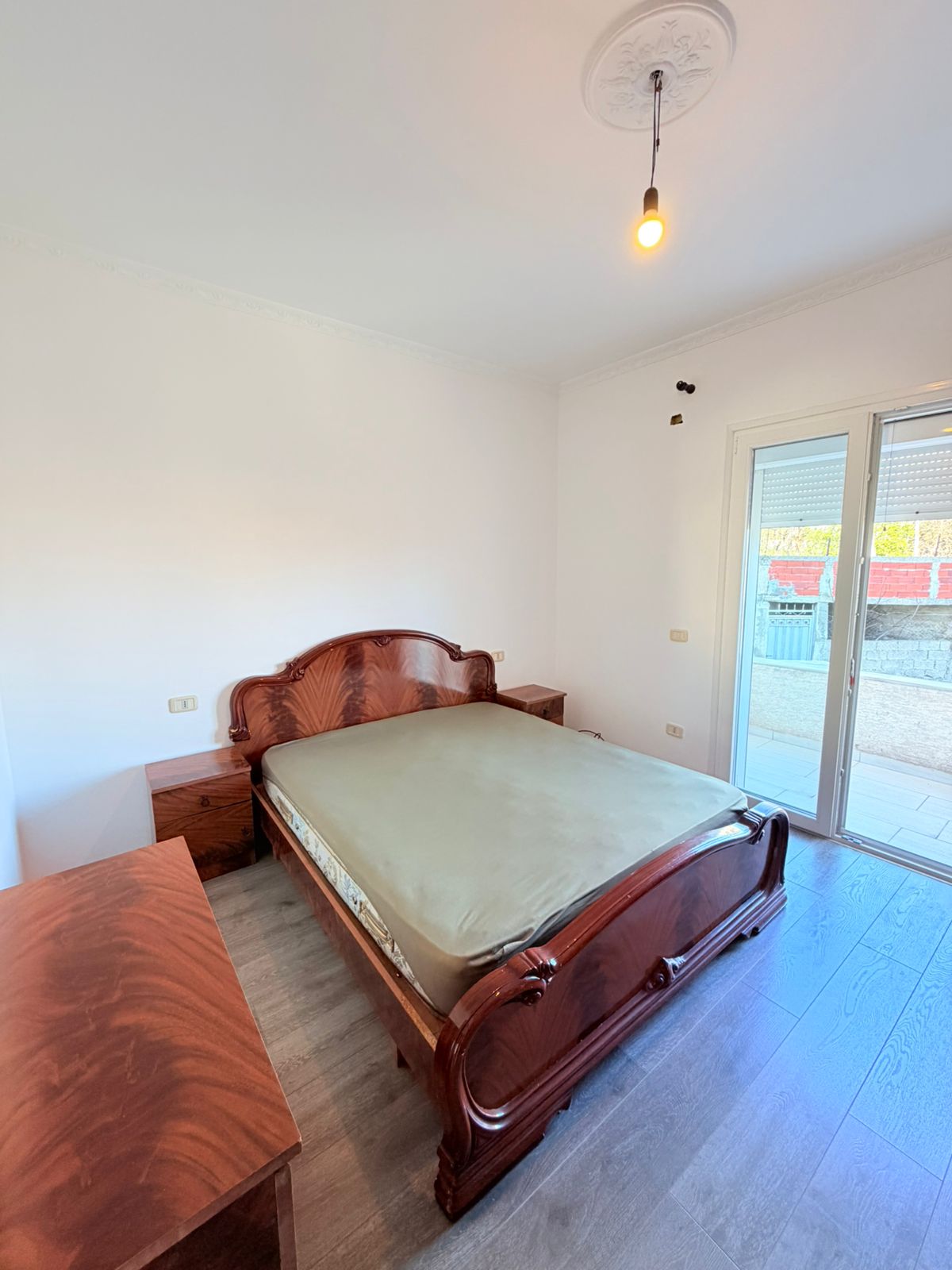 À louer, deuxième étage d'Une Villa De 3 Étages Près De L'hôpital, durres (6)