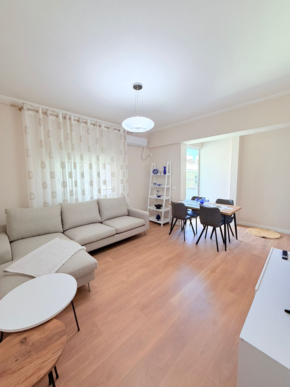Appartement à louer 2+1 près du musée, durres