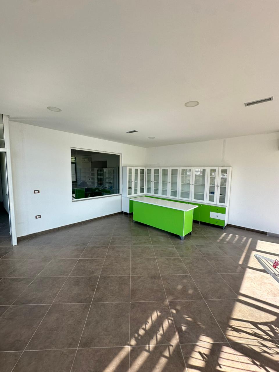 Rental business premises spitalle, durres (2)