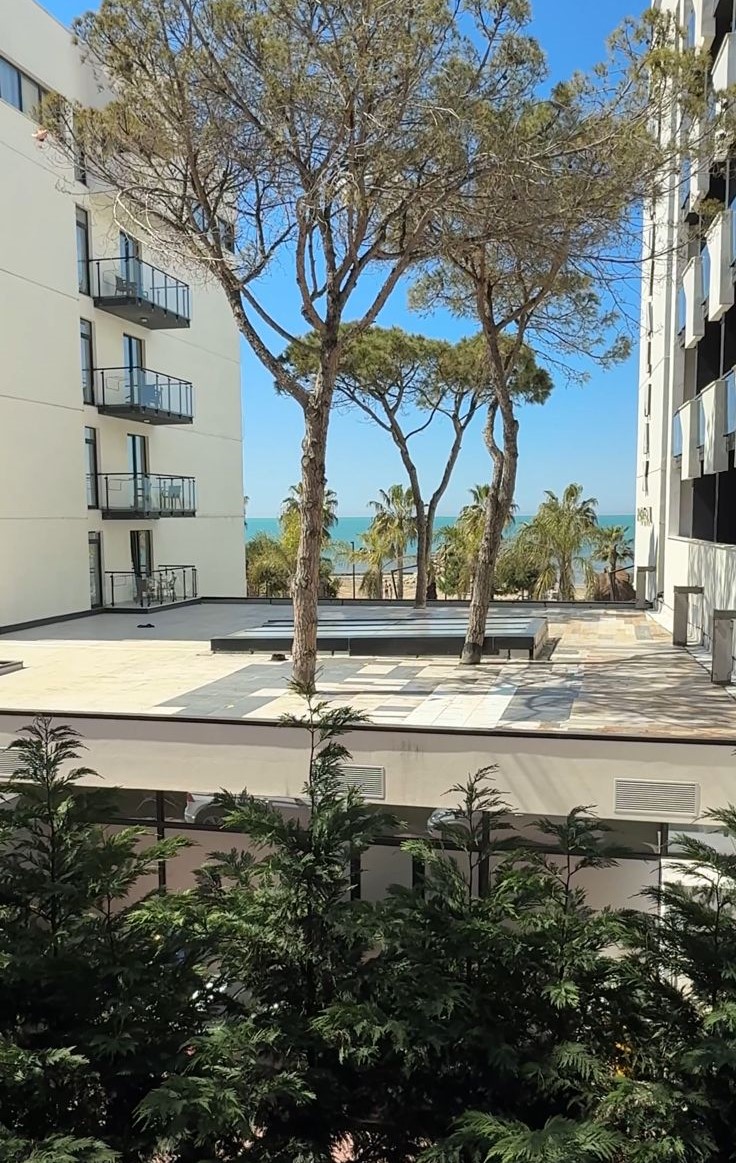 Apartamento à venda 2+1 perto do royal g max, golem