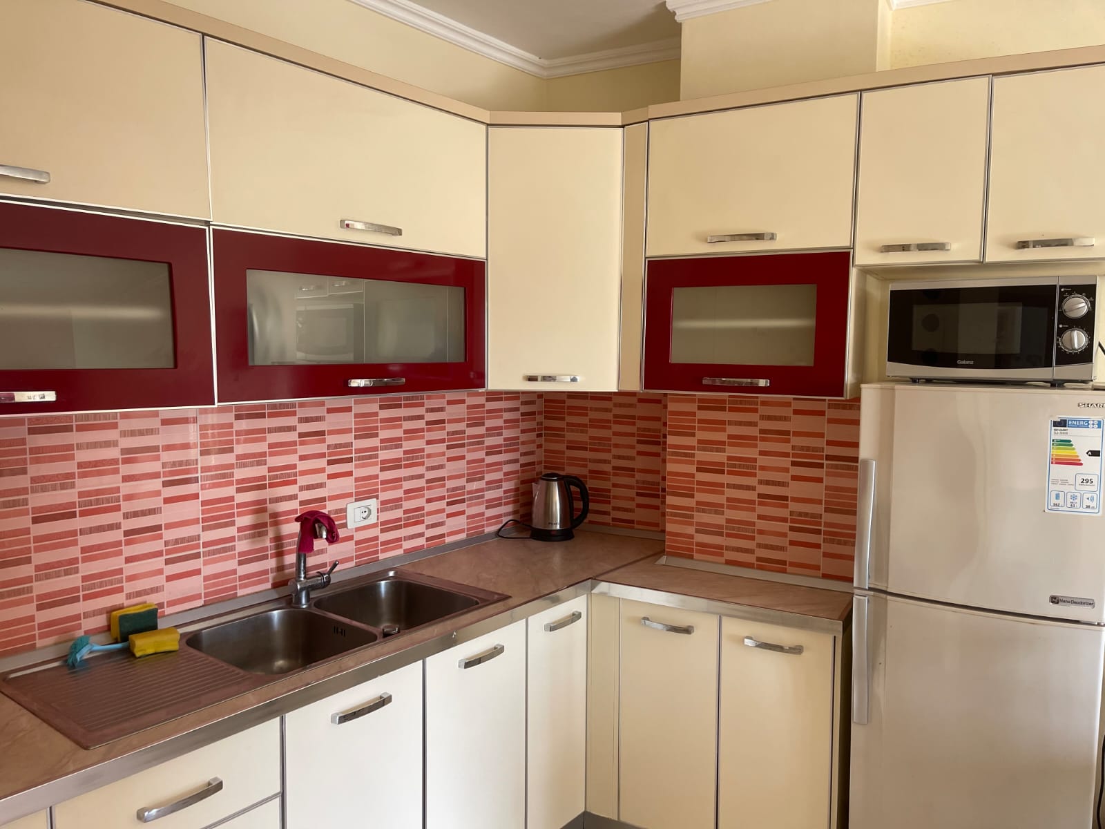 Apartamento para alugar 2+1, perto da vila zogu, durres