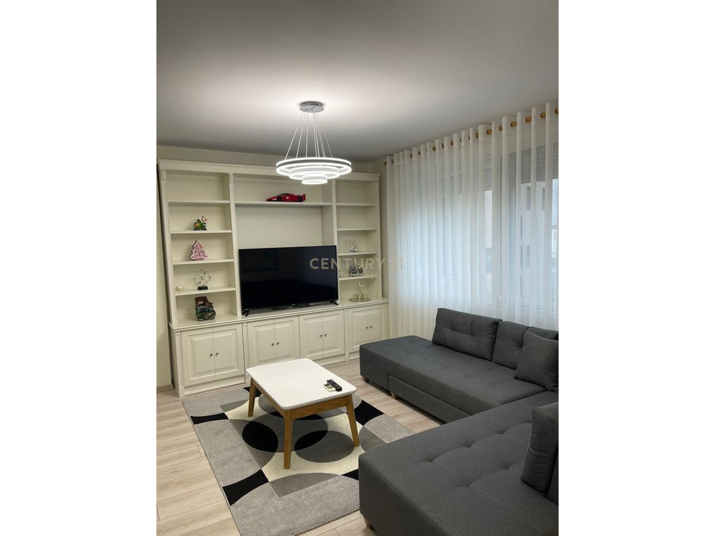 Apartament 1+1 me qira