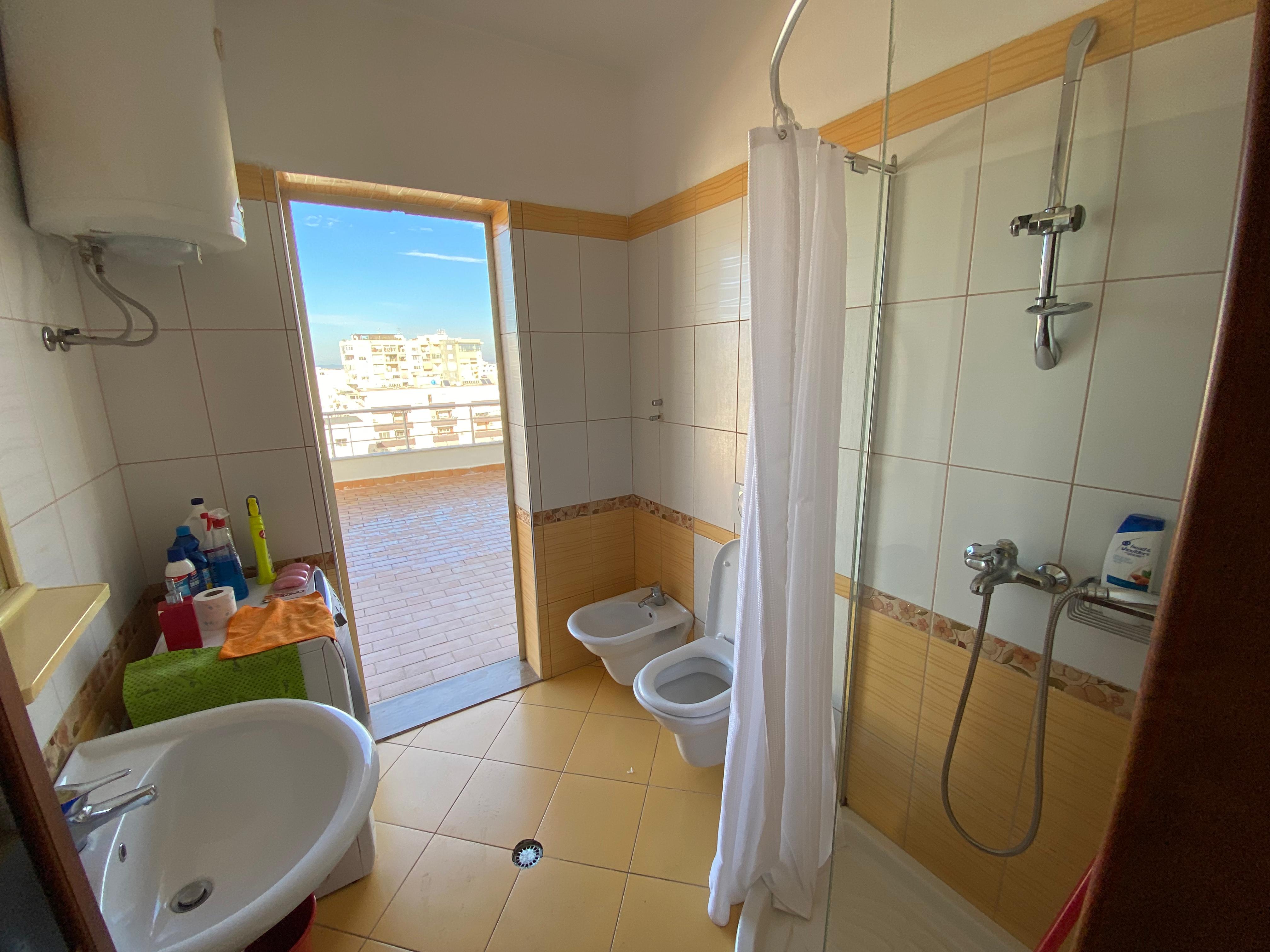 À louer appartement 2+1+2, musée, durres (5)
