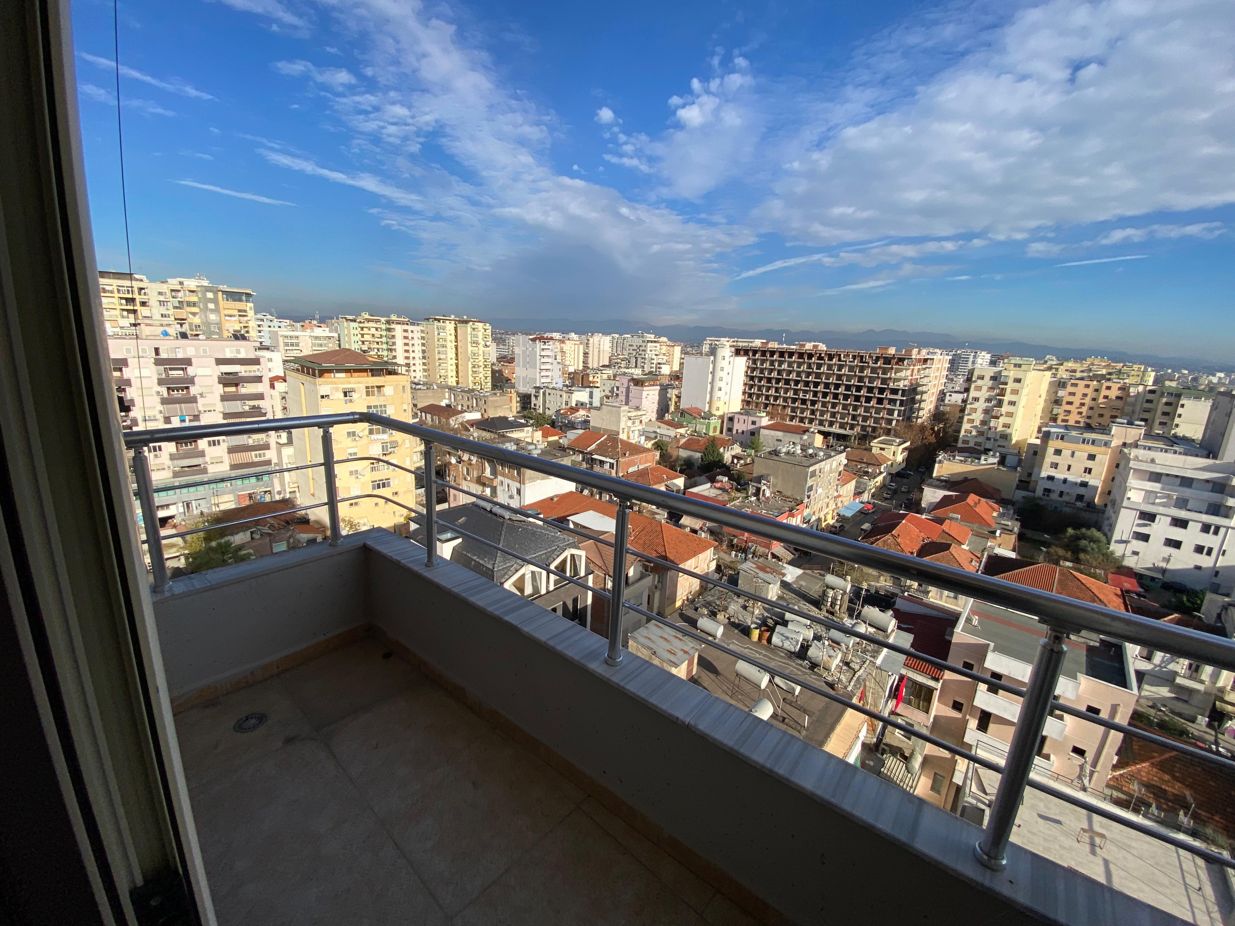 À louer appartement 2+1+2, musée, durres (8)