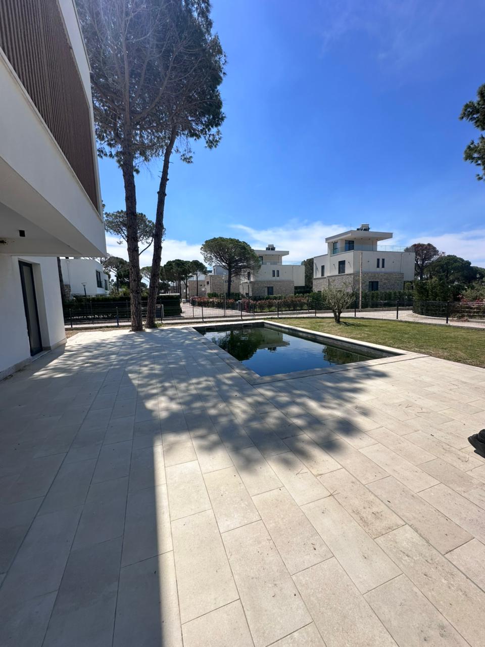 Luxusvilla zu verkaufen san pietro residence, gjiri i lalzit, durres