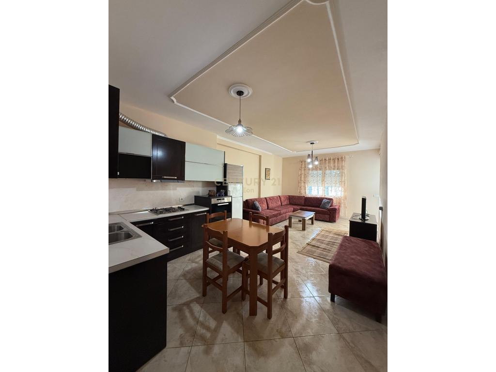 Se alquila apartamento 3+1+2+garaje, cerca de ish-urt, durres!