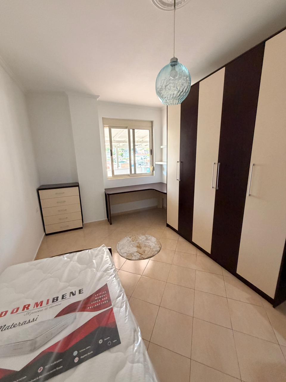 Shitet apartament 3+1+2 prane muzeut te deshmoreve, durres